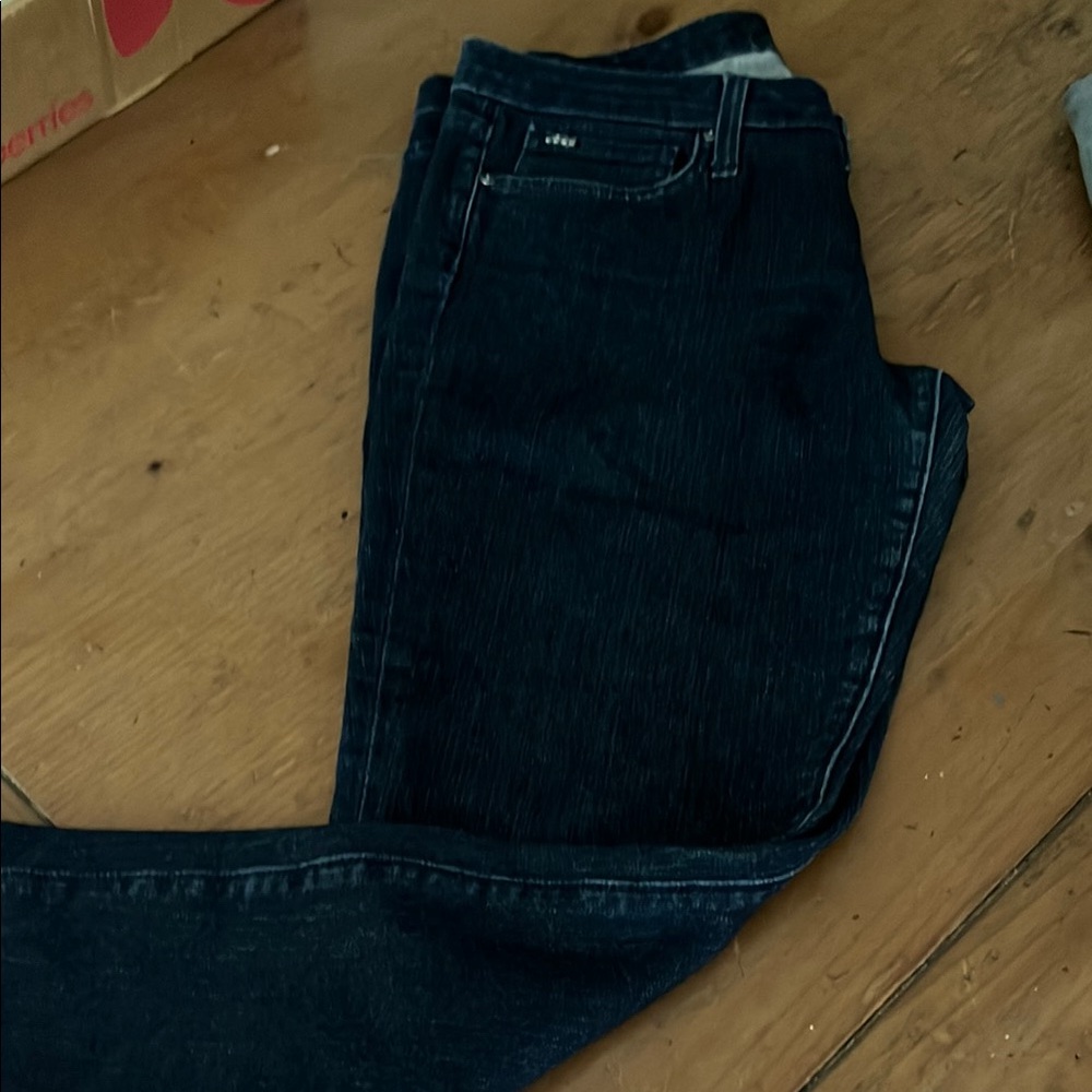 Joe jeans perf condition